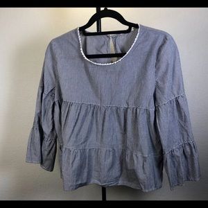 E&M Stipped Flowy Long Sleeve Blouse